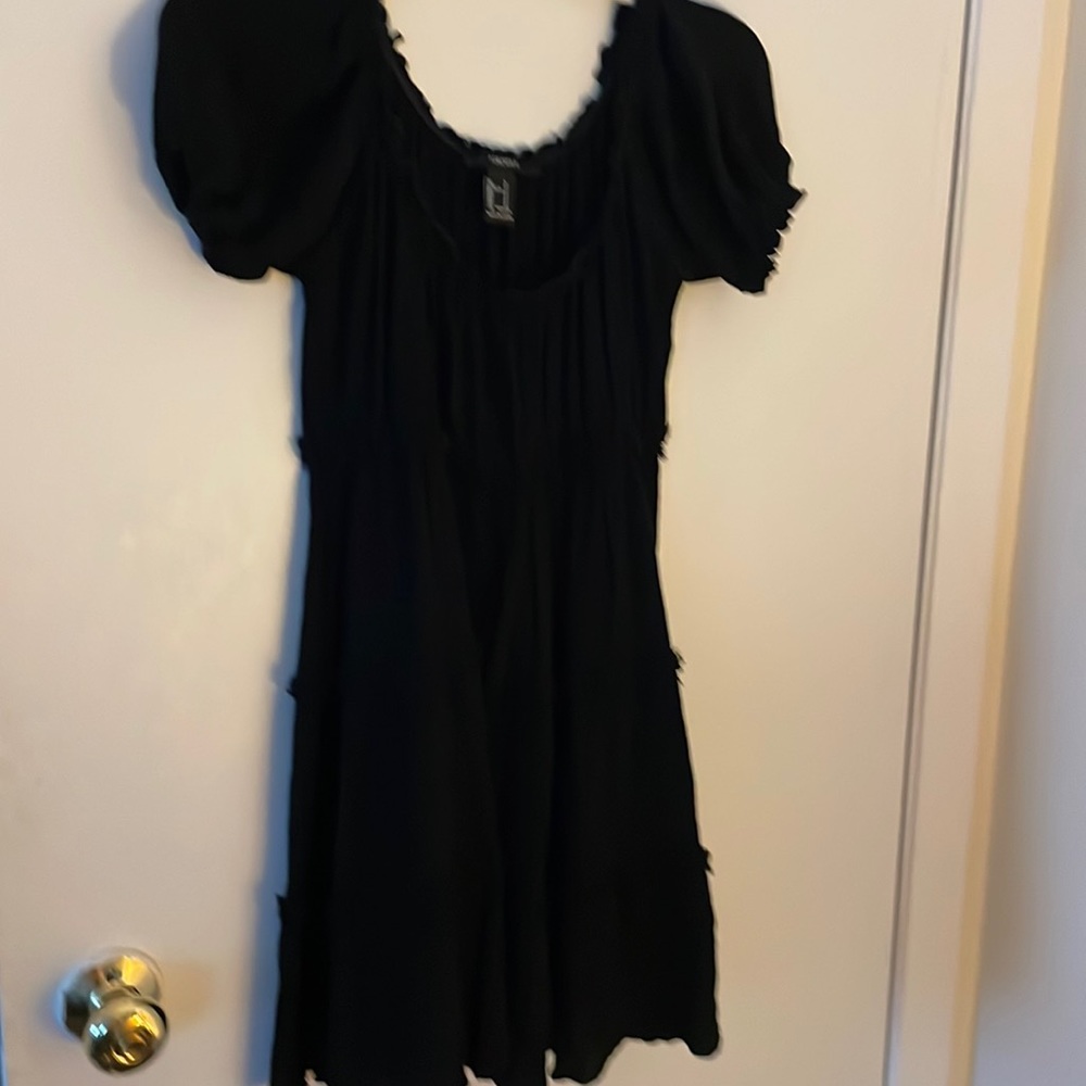 Black ruffled short dress